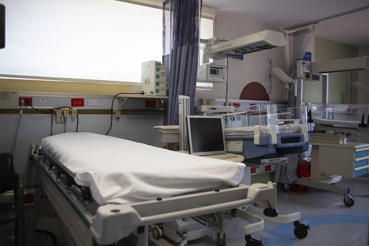 Cama terapia intensiva Médica Sur Copyright